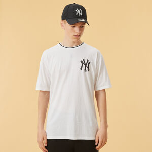 Tričko s krátkým rukávem New Era Distressed Graphic Oversized Tee New York Yankees White