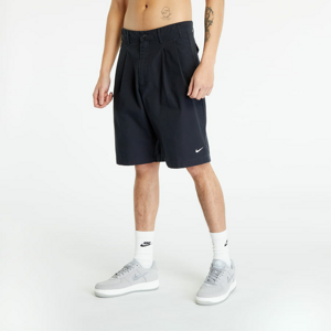 Plátěné kraťasy Nike Life Men's Pleated Chino Shorts Black/ White