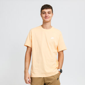 Tričko s krátkým rukávem Nike M NSW Club Tee světle oranžové