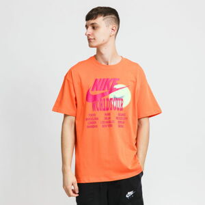 Tričko s krátkým rukávem Nike M NSW Tee World Tour oranžové
