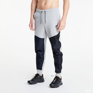 Tepláky Nike Sportswear Tech Fleece Joggers Šedé